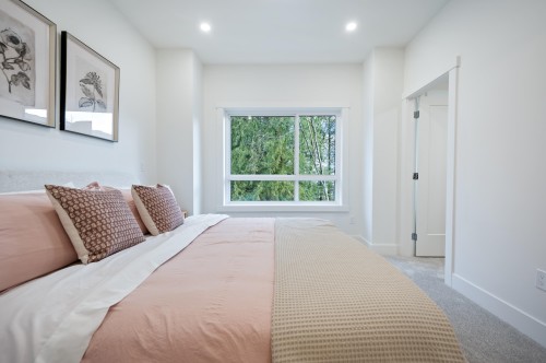 6-5993 143 Street, Surrey, BC 