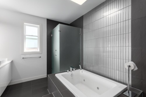 17457 2B Avenue, Surrey, BC 