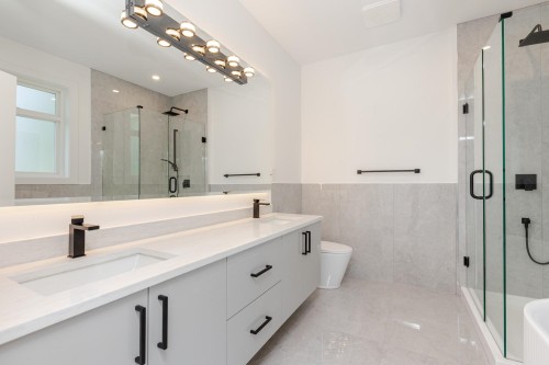 11729 85A Avenue, Delta, BC 