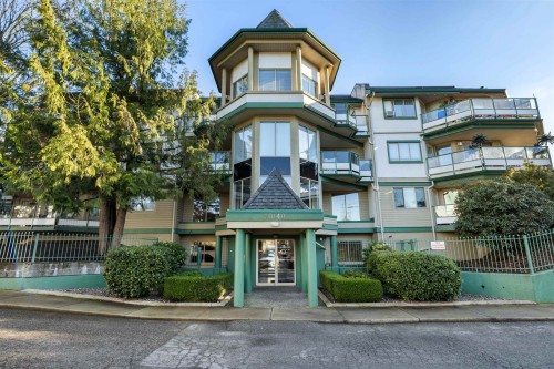 304-20140 56 Avenue  Langley, BC V3A 3Y4