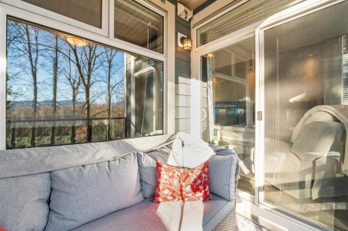 209-2238 Whatcom Road, Abbotsford, BC 