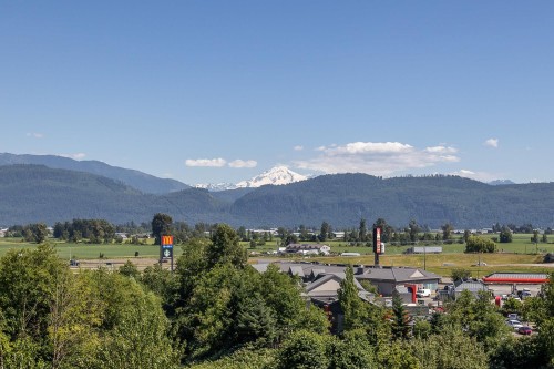 209-2238 Whatcom Road, Abbotsford, BC 