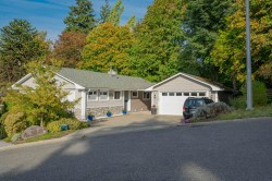 21793 48a Avenue  Langley, BC V3A 3P7