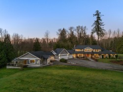 22015 40 Avenue  Langley, BC V2Z 1N7