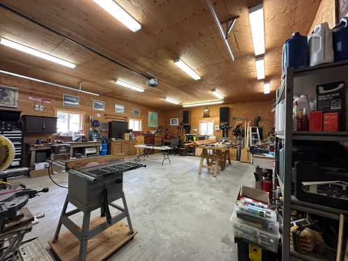 109 Missezula Lake Road, No City Value, BC 