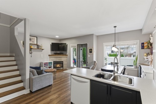 75-18221 68 Avenue, Surrey, BC 