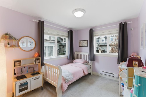 75-18221 68 Avenue, Surrey, BC 