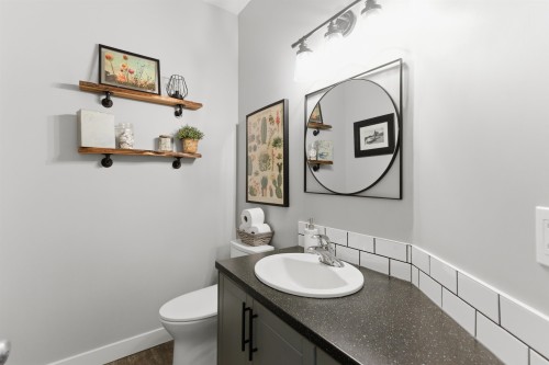 75-18221 68 Avenue, Surrey, BC 