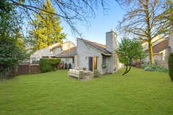 6073 Greenside Drive E Surrey, BC V3S 5M8