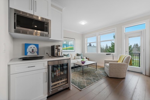 15-15717 Mountain View Drive, Surrey, BC 