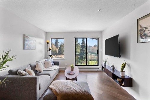 215-20454 53 Avenue  Langley, BC V3A 7S1