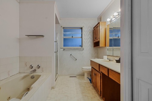 15436 94 Avenue, Surrey, BC 