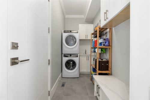 14239 61B Avenue, Surrey, BC 