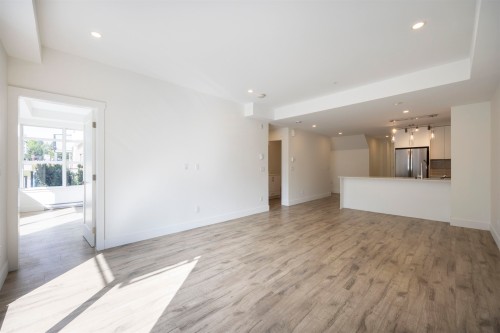 11-6328 King George Boulevard  Surrey, BC V3X 1E9