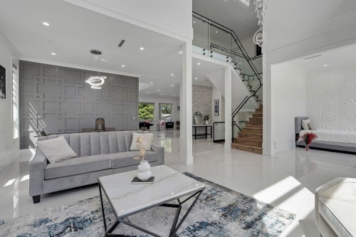 15671 Roper Avenue, White Rock, BC 