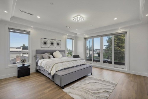 15671 Roper Avenue, White Rock, BC 