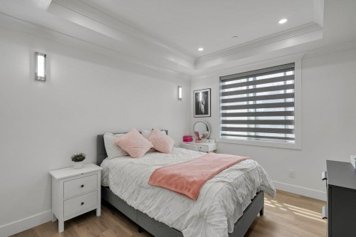 15671 Roper Avenue, White Rock, BC 