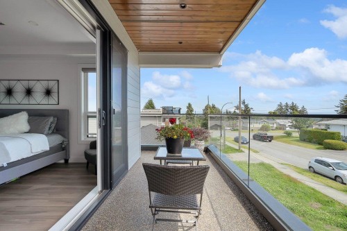 15671 Roper Avenue, White Rock, BC 