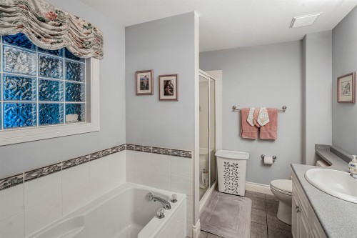 5539 185 Street, Surrey, BC 