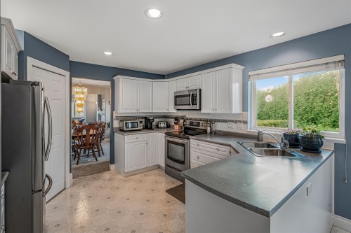 5539 185 Street, Surrey, BC 