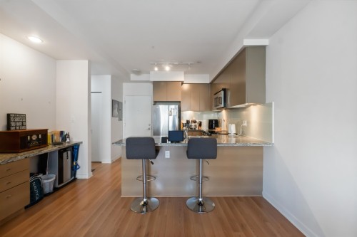 414-6440 194 Street, Surrey, BC 