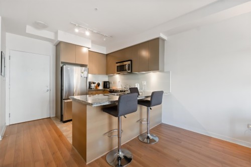 414-6440 194 Street, Surrey, BC 