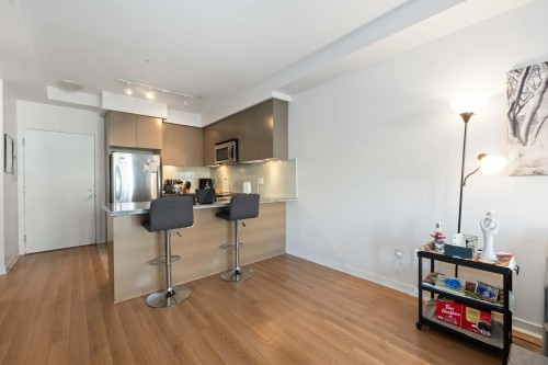 414-6440 194 Street, Surrey, BC 