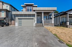 17223 59 Avenue  Surrey, BC V3S 8T7