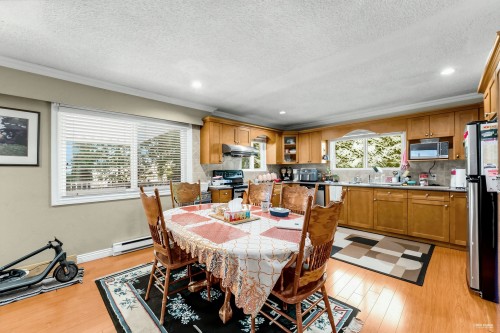 14136 59A Avenue, Surrey, BC 