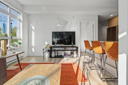 308-13969 96 Avenue, Surrey, BC 