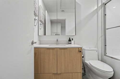 308-13969 96 Avenue, Surrey, BC 