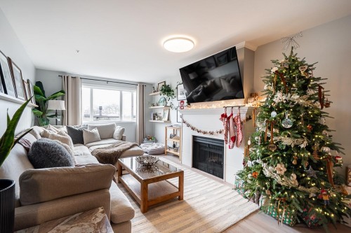 209-15233 Pacific Avenue, White Rock, BC 