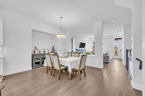 16549 21 Avenue, Surrey, BC 