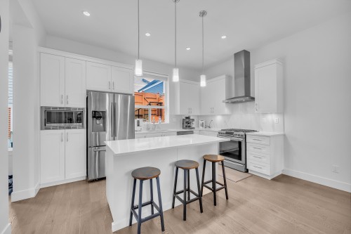 16549 21 Avenue, Surrey, BC 