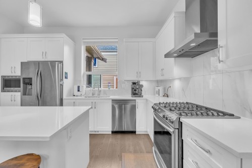 16549 21 Avenue, Surrey, BC 