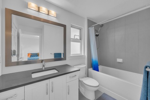 16549 21 Avenue, Surrey, BC 