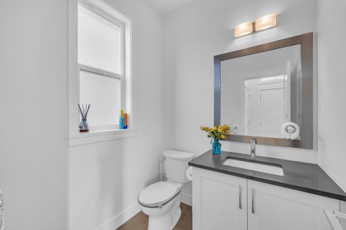 16549 21 Avenue, Surrey, BC 