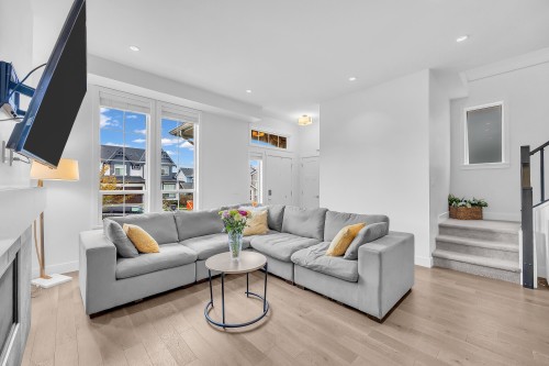 16549 21 Avenue, Surrey, BC 