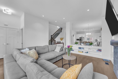 16549 21 Avenue, Surrey, BC 