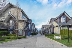 10-15977 26 Avenue  Surrey, BC V3Z 2W7