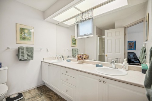 18451 66 Avenue, Surrey, BC 