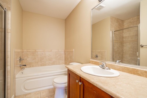 25-6238 192 Street, Surrey, BC 