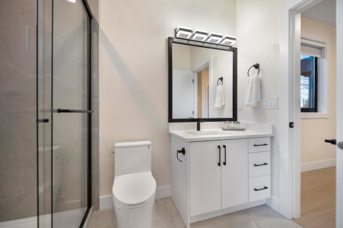 14204 North Bluff Road, White Rock, BC 