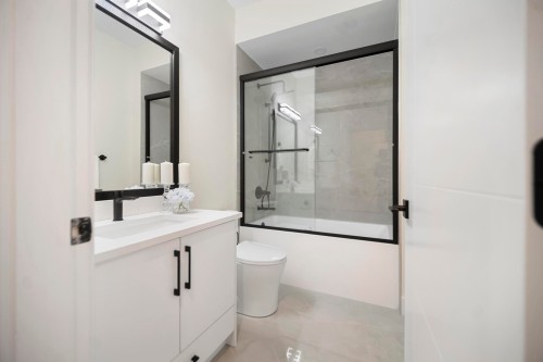 14204 North Bluff Road, White Rock, BC 