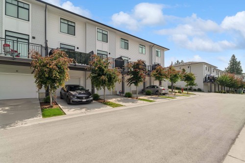 99-15235 Sitka Drive, Surrey, BC 