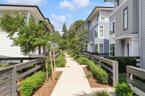 99-15235 Sitka Drive, Surrey, BC 