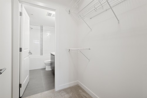 B123-20834 80 Avenue, Langley, BC 