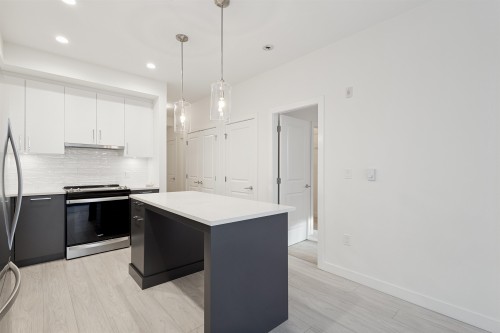 B123-20834 80 Avenue, Langley, BC 