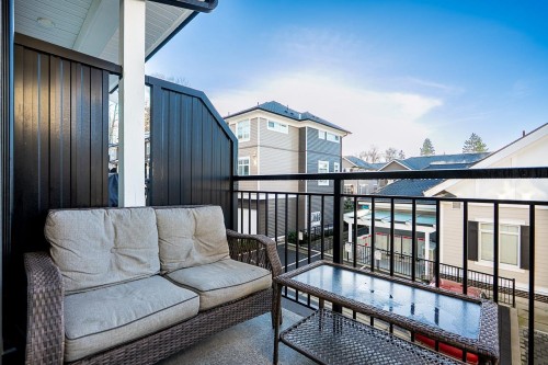 89-2070 Oak Meadows Drive, Surrey, BC 