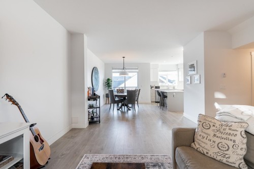 89-2070 Oak Meadows Drive, Surrey, BC 